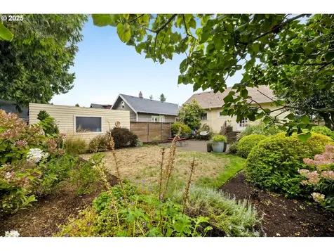 15 NE 75th Avenue Portland OR 97213