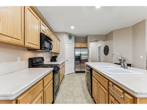 13128 SW Macbeth Drive Portland OR 97224