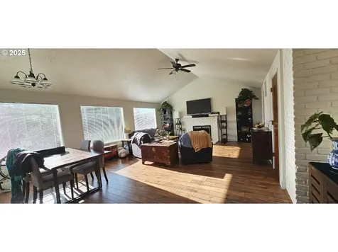 36692 Parsons Creek Road Springfield OR 97478
