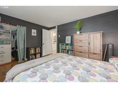 230 River Loop 2 Eugene OR 97404