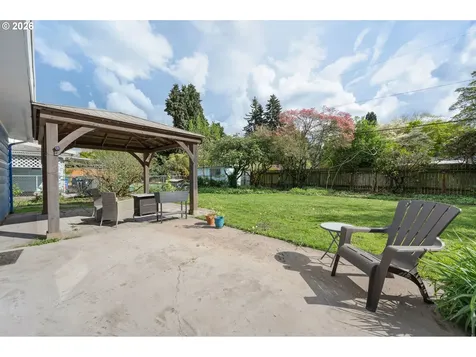 230 River Loop 2 Eugene OR 97404