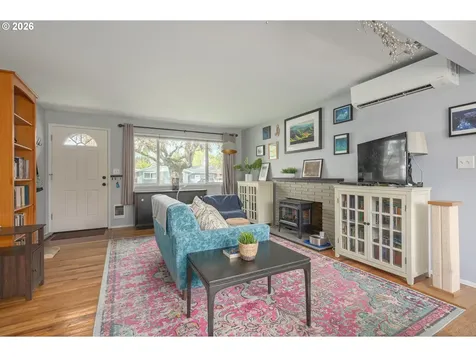 230 River Loop 2 Eugene OR 97404