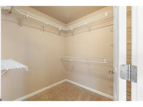 1884 NE Sunset Loop Drive Roseburg OR 97470