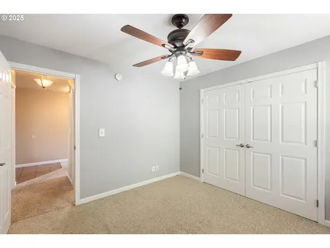 1884 NE Sunset Loop Drive Roseburg OR 97470