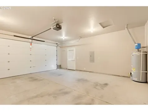 1884 NE Sunset Loop Drive Roseburg OR 97470