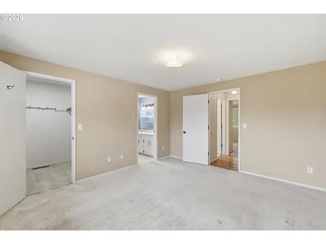 401 S Cascade Drive Woodburn OR 97071