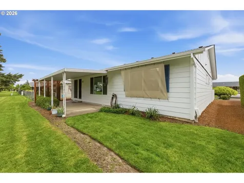 401 S Cascade Drive Woodburn OR 97071