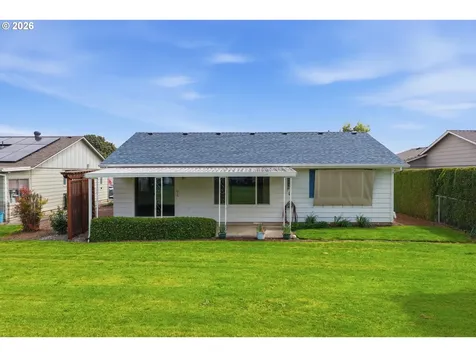 401 S Cascade Drive Woodburn OR 97071