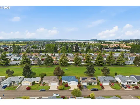 401 S Cascade Drive Woodburn OR 97071