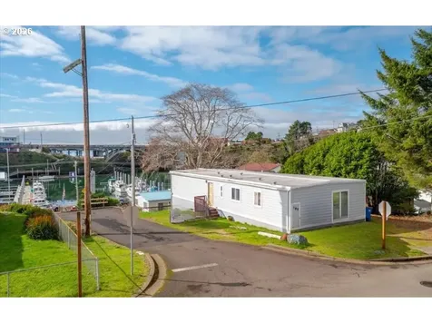 185 SE Bayview Avenue Depoe Bay OR 97341
