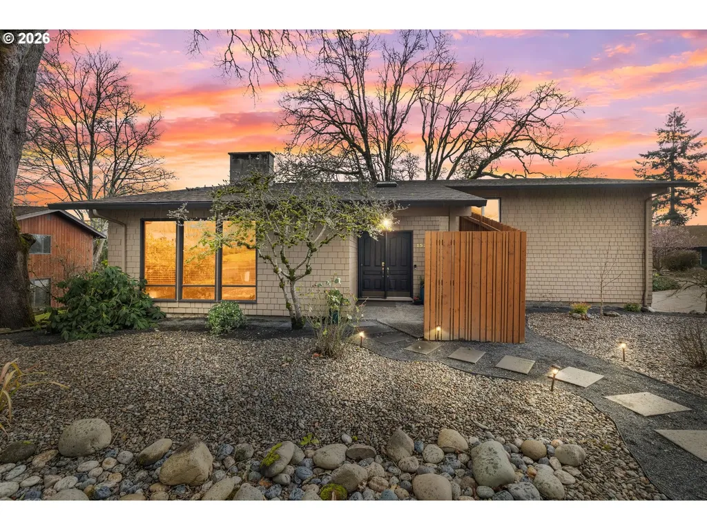 15330 NW Oakhills Drive Beaverton OR 97006