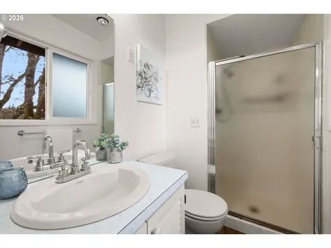 15330 NW Oakhills Drive Beaverton OR 97006