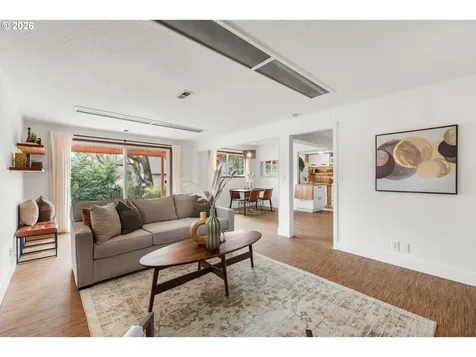 15330 NW Oakhills Drive Beaverton OR 97006