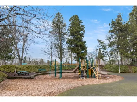 15330 NW Oakhills Drive Beaverton OR 97006