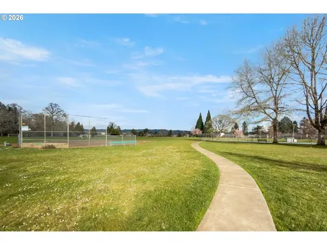15330 NW Oakhills Drive Beaverton OR 97006