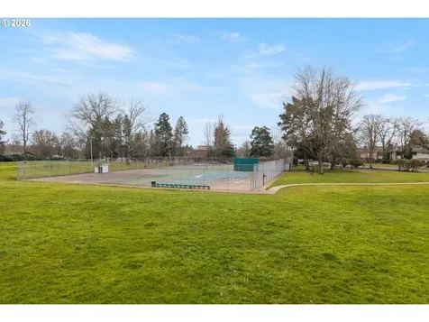 15330 NW Oakhills Drive Beaverton OR 97006