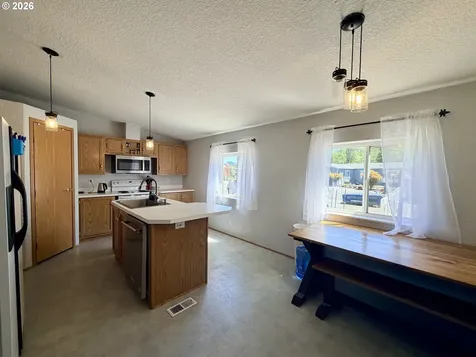 1312 Sunny Court Sutherlin OR 97479