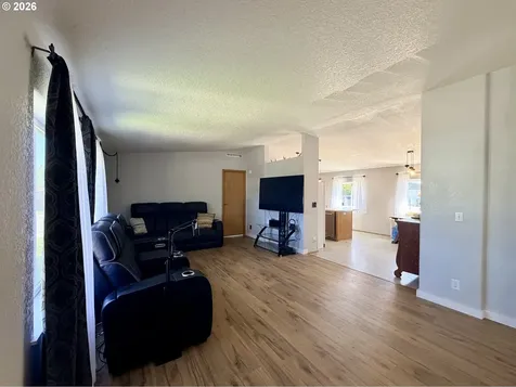1312 Sunny Court Sutherlin OR 97479