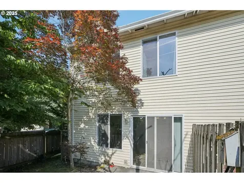 39280 Hood Street Sandy OR 97055
