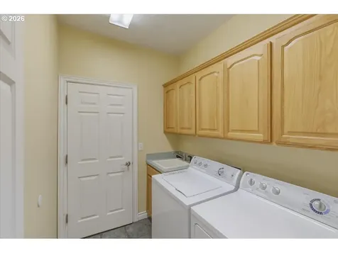 2245 NW Park Terrace Albany OR 97321