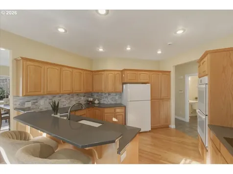 2245 NW Park Terrace Albany OR 97321