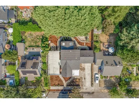 3633 SE Henderson Street Portland OR 97202
