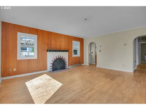 3633 SE Henderson Street Portland OR 97202