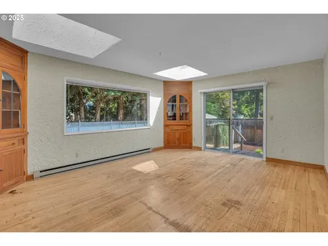3633 SE Henderson Street Portland OR 97202