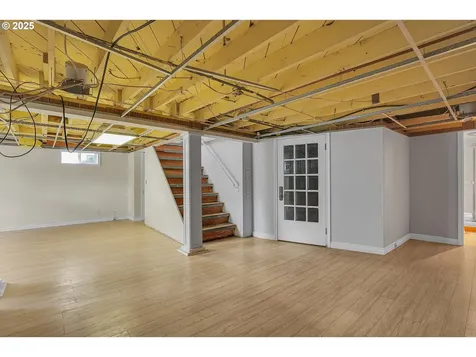 3633 SE Henderson Street Portland OR 97202