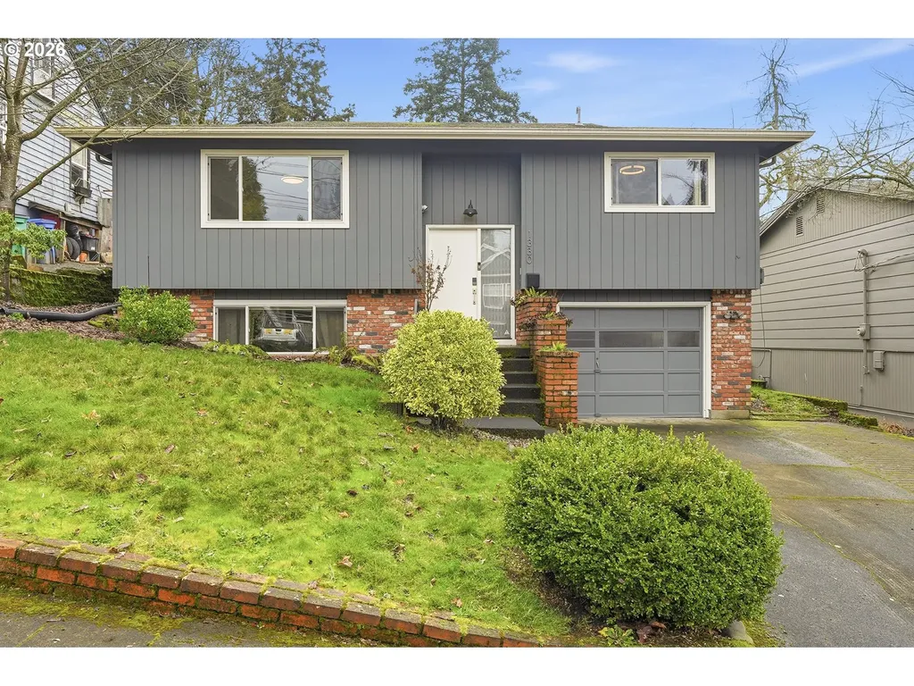 1330 SW Hume Street Portland OR 97219