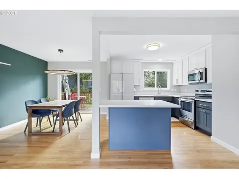 1330 SW Hume Street Portland OR 97219