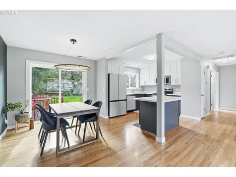 1330 SW Hume Street Portland OR 97219