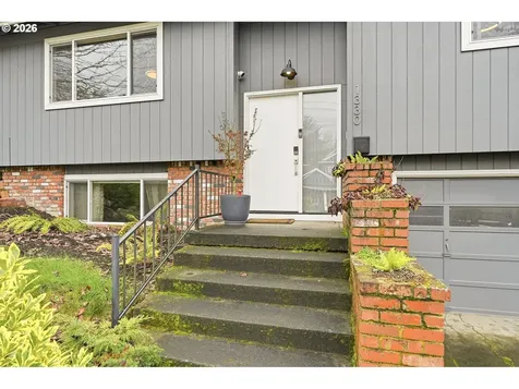 1330 SW Hume Street Portland OR 97219
