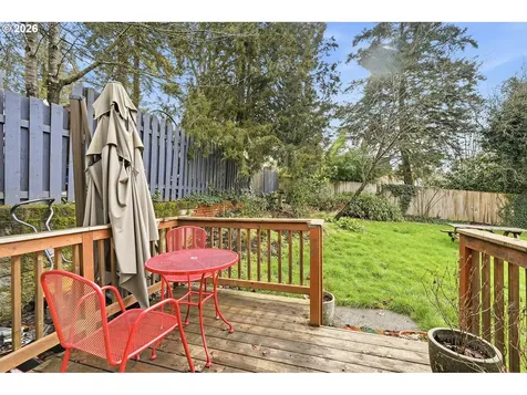 1330 SW Hume Street Portland OR 97219