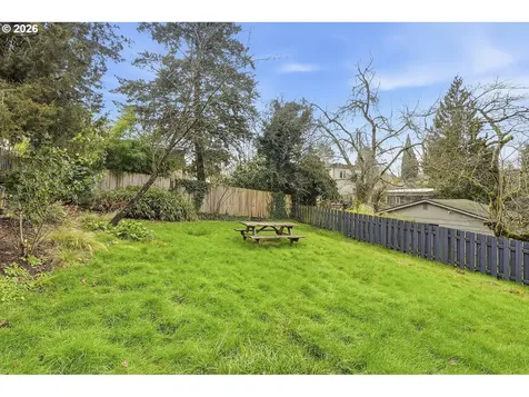 1330 SW Hume Street Portland OR 97219