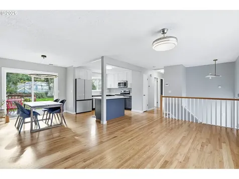 1330 SW Hume Street Portland OR 97219