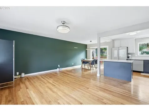 1330 SW Hume Street Portland OR 97219