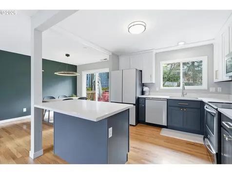 1330 SW Hume Street Portland OR 97219