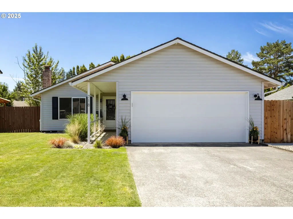 718 SE 143rd Avenue Vancouver WA 98683