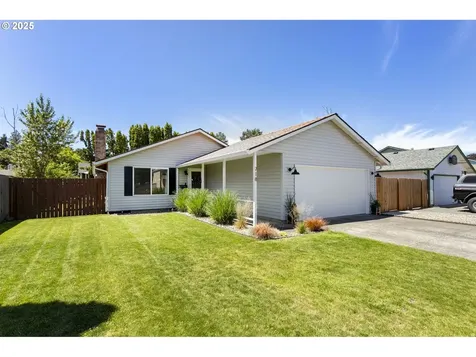718 SE 143rd Avenue Vancouver WA 98683