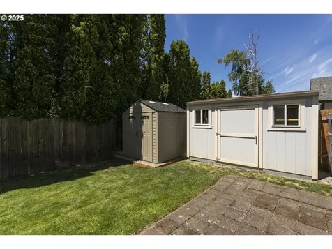 718 SE 143rd Avenue Vancouver WA 98683