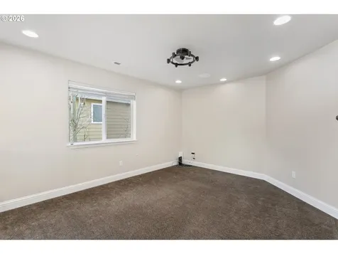 2117 SE 48th Avenue Hillsboro OR 97123