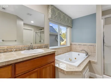 2117 SE 48th Avenue Hillsboro OR 97123