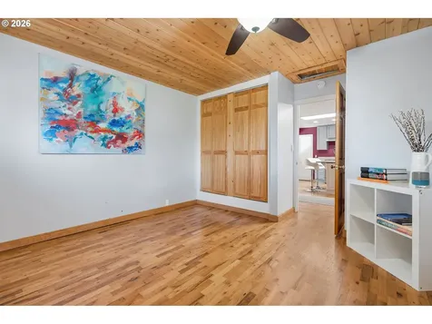 2612 SW Moss Street Portland OR 97219