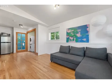 2612 SW Moss Street Portland OR 97219