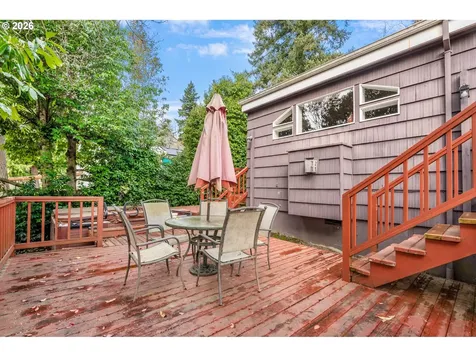 2612 SW Moss Street Portland OR 97219