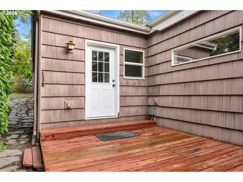 2612 SW Moss Street Portland OR 97219