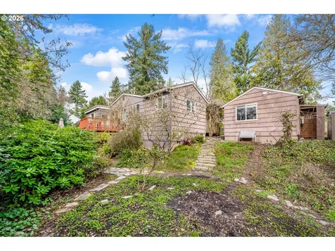 2612 SW Moss Street Portland OR 97219