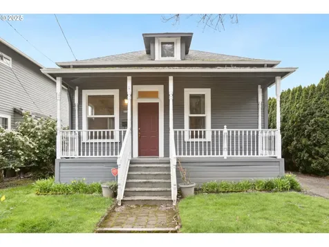 5926 S Corbett Avenue Portland OR 97239