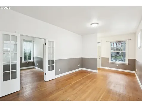 5926 S Corbett Avenue Portland OR 97239